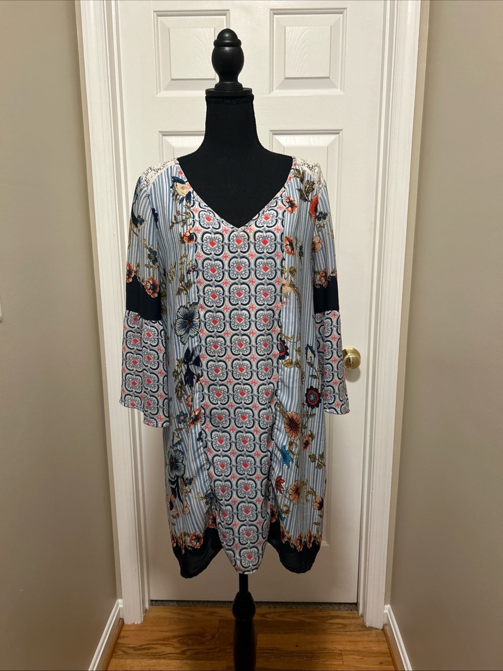 fig and flower Blue and Navy Mixed-Print V-Neck midi dress